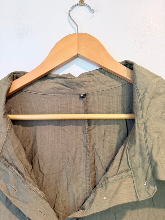 Brand Unknown Crinkle Dress Size 5XL | U/Arm to U/Arm 67cm