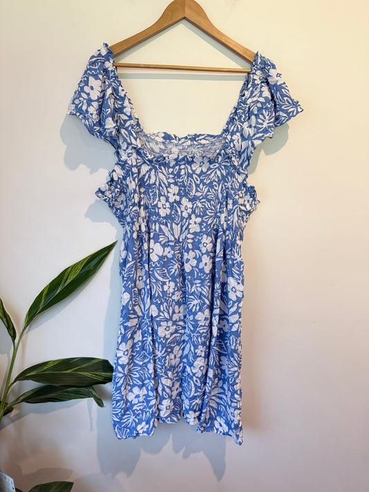Brand Unknown Floral Print Smocked Mini Dress Size U/Arm to U/Arm 69cm