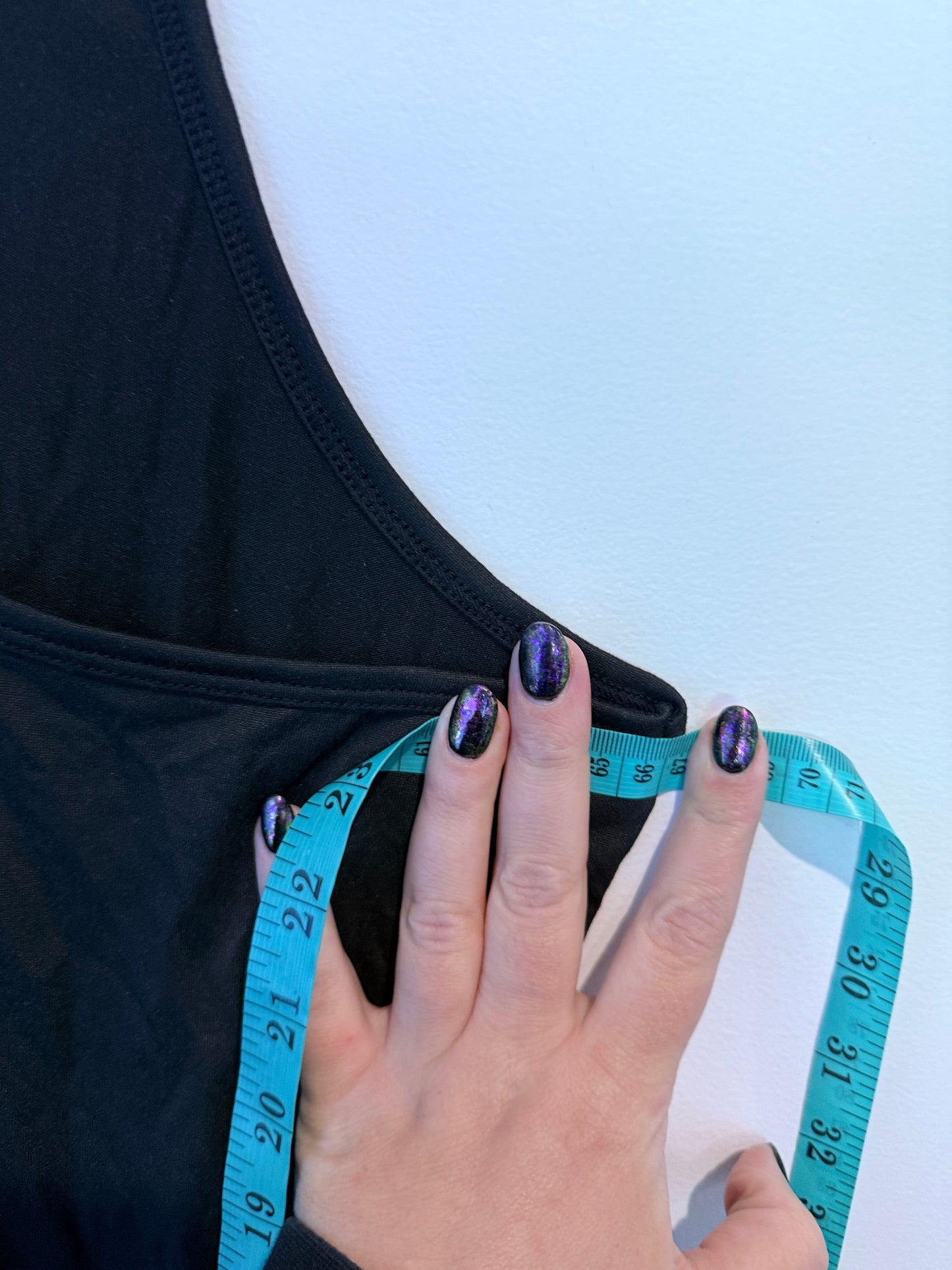 Brand Unknown Sleeveless Tank Top Size 5XL | U/Arm to U/Arm 66cm
