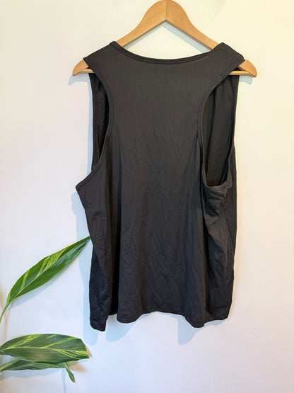 Brand Unknown Sleeveless Tank Top Size 5XL | U/Arm to U/Arm 66cm