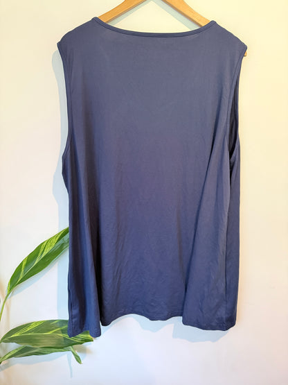 Brand Unknown Sleeveless Tank Top Size 5XL | U/Arm to U/Arm 67cm