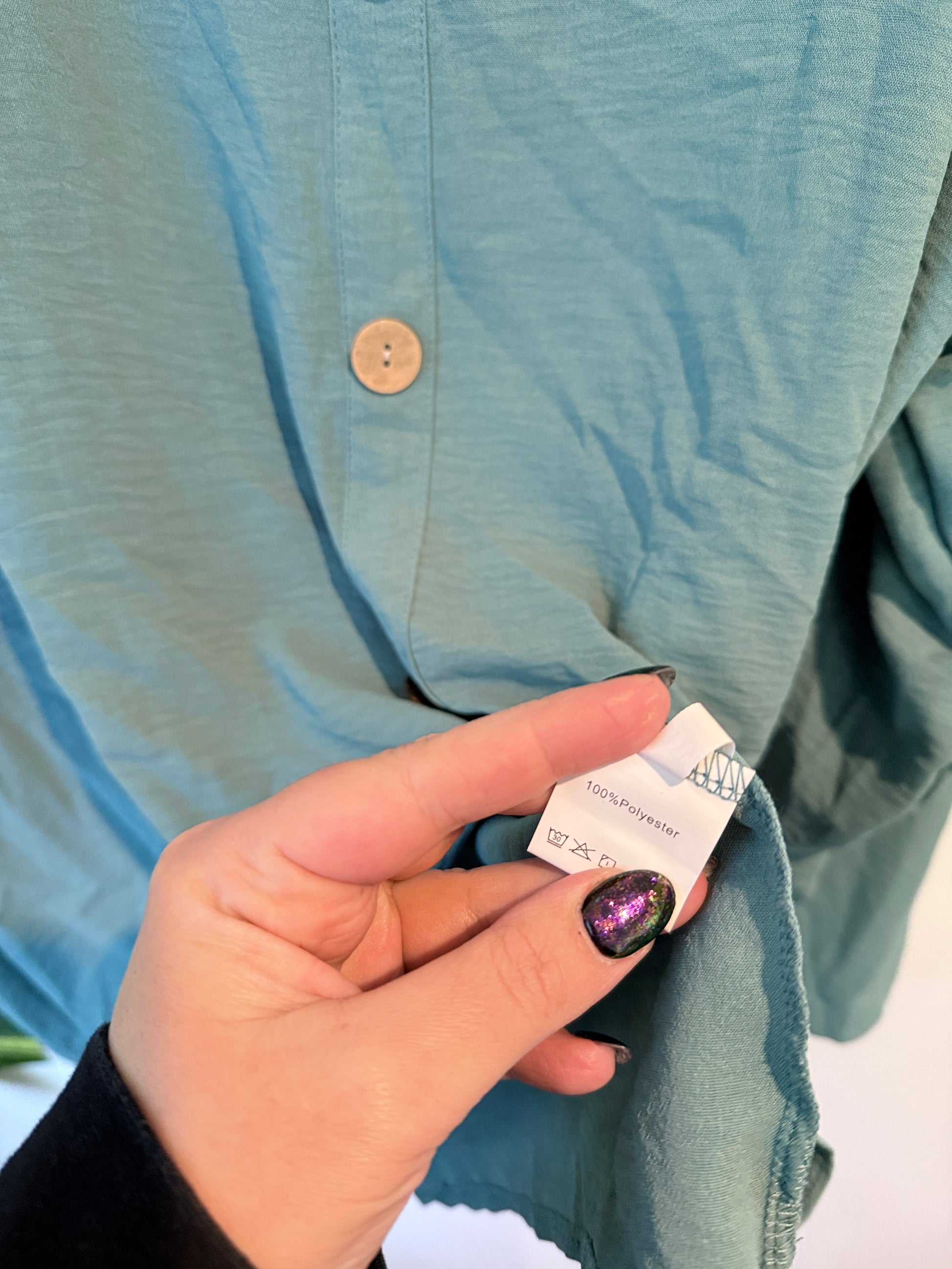 Brand Unknown Relaxed-fit Lightweight V-neck Cardigan Size 5XL | U/Arm to U/Arm 72cm