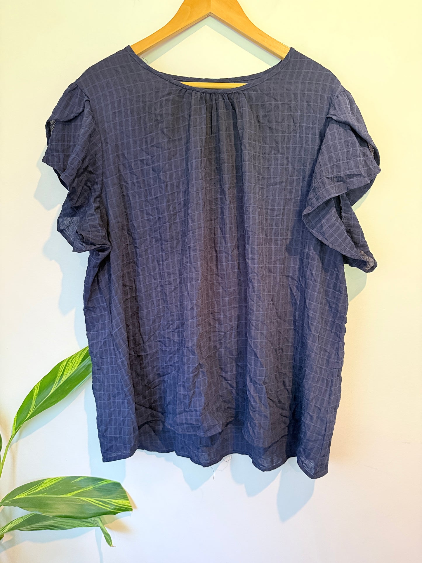 Brand Unknown Textured Check Blouse Size 5XL | U/Arm to U/Arm 67cm