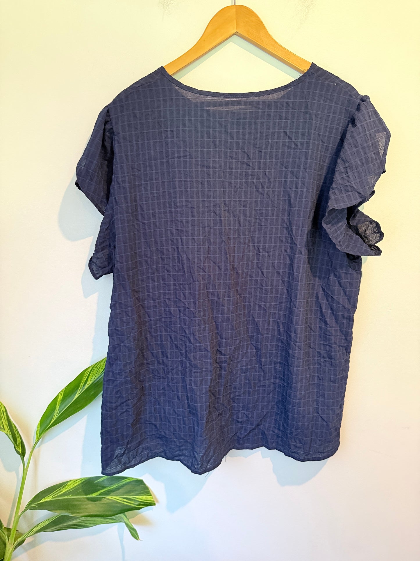 Brand Unknown Textured Check Blouse Size 5XL | U/Arm to U/Arm 67cm