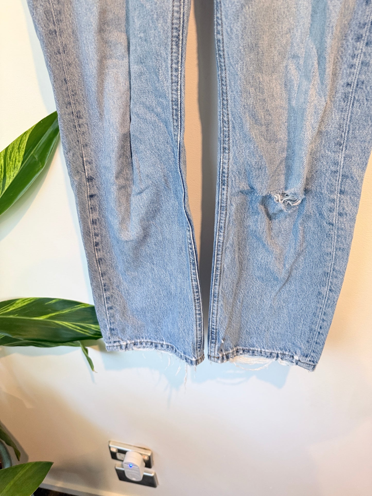 Mini Velvet Light-wash Distressed Denim Jeans Size 8R
