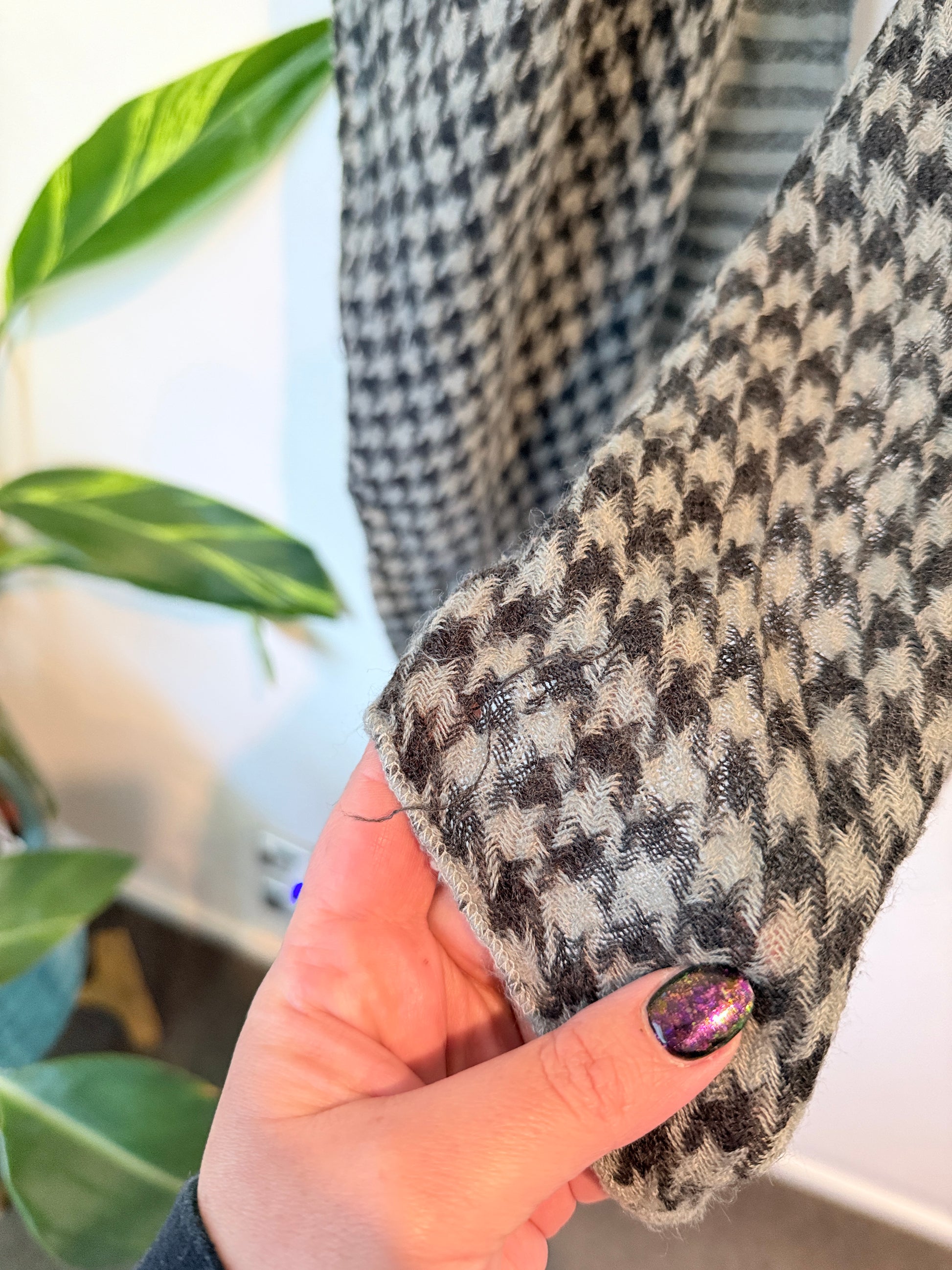 Stile Benetton Reversible Monochrome Houndstooth Scarf