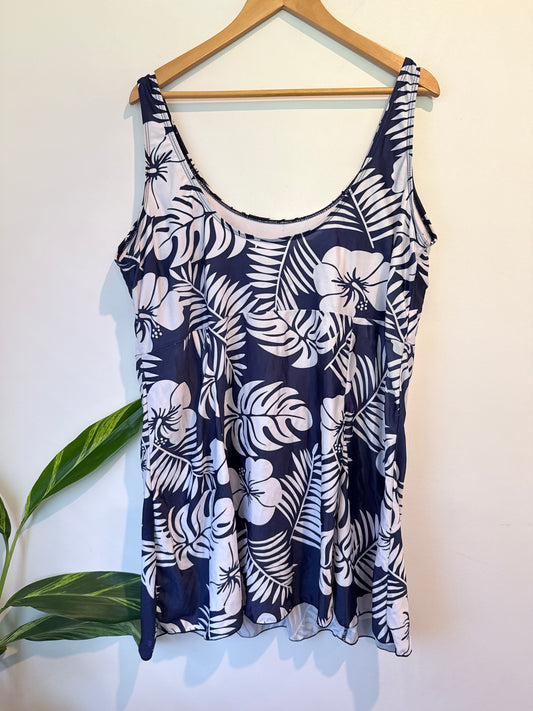 Brand Unknown Sleeveless Tank Top Size U/Arm to U/Arm 63cm
