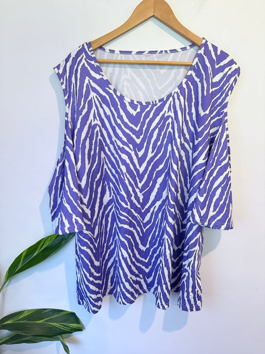 Brand Unknown Zebra Print Cold-shoulder Top Size U/Arm to U/Arm 72cm