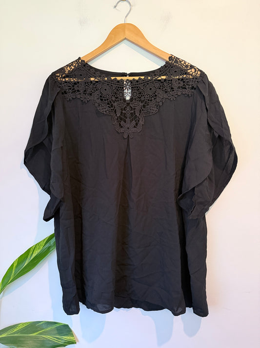 Crochet Lace Yoke Relaxed-fit Shirt Size U/Arm to U/Arm 70cm