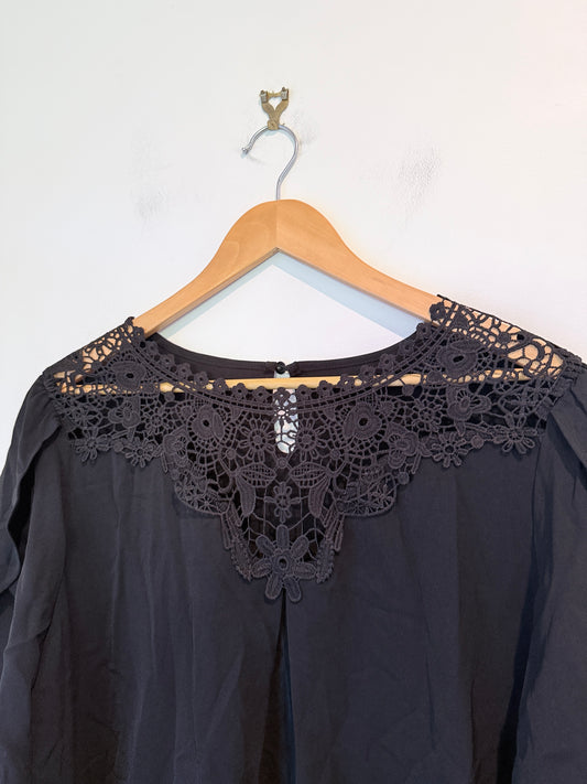 Crochet Lace Yoke Relaxed-fit Shirt Size U/Arm to U/Arm 70cm