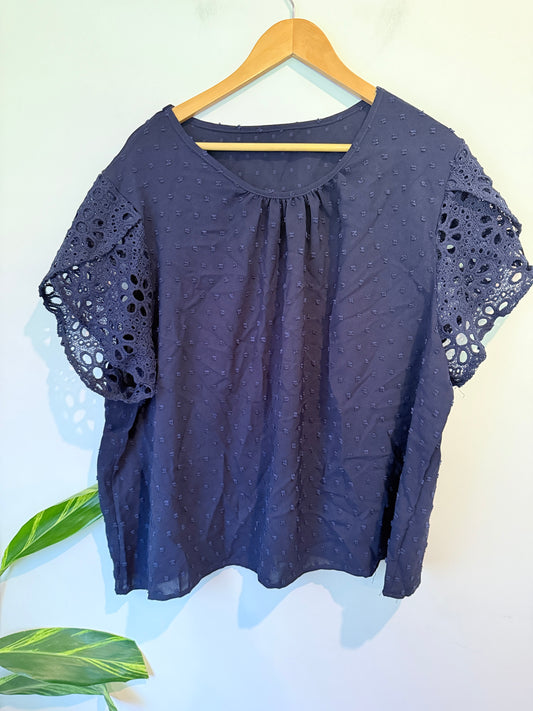 Brand Unknown Dobby Texture And Eyelet Flutter Sleeves Shirt Size U/Arm to U/Arm 70cm