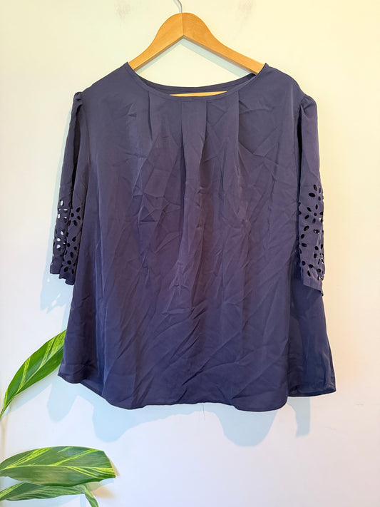 Brand Unknown Scoop Neck Cutwork/Eyelet Lace Top Size 4XL