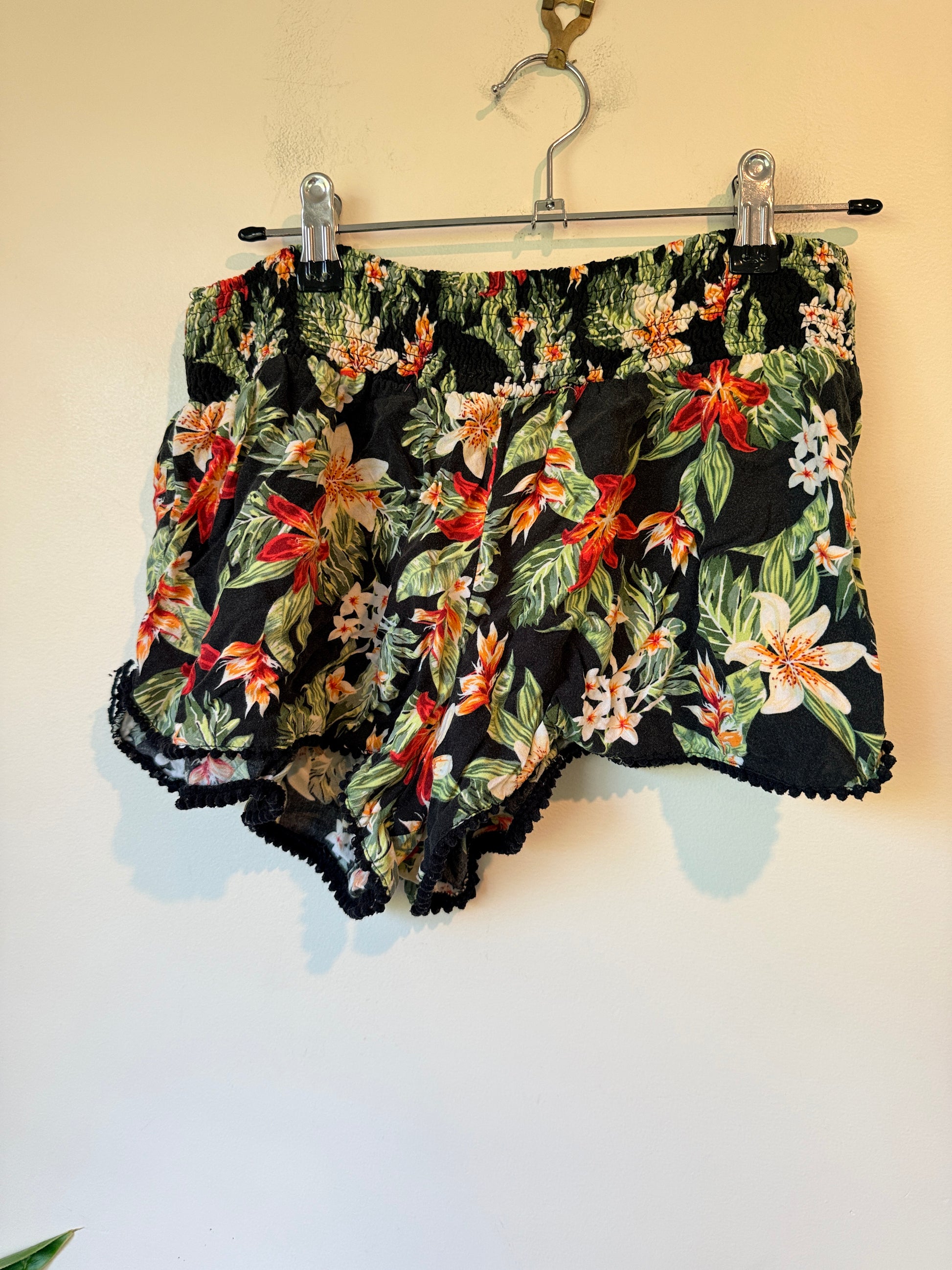 Factorie Tropical Floral Print Shorts Size 12
