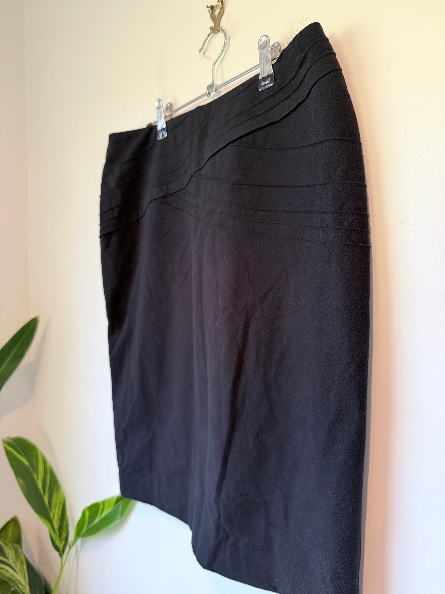 Mario Serrani Pencil Skirt Size 10