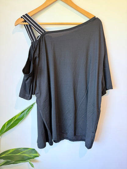 Brand Unknown Asymmetric Shoulder Shirt Size U/Arm to U/Arm 69cm