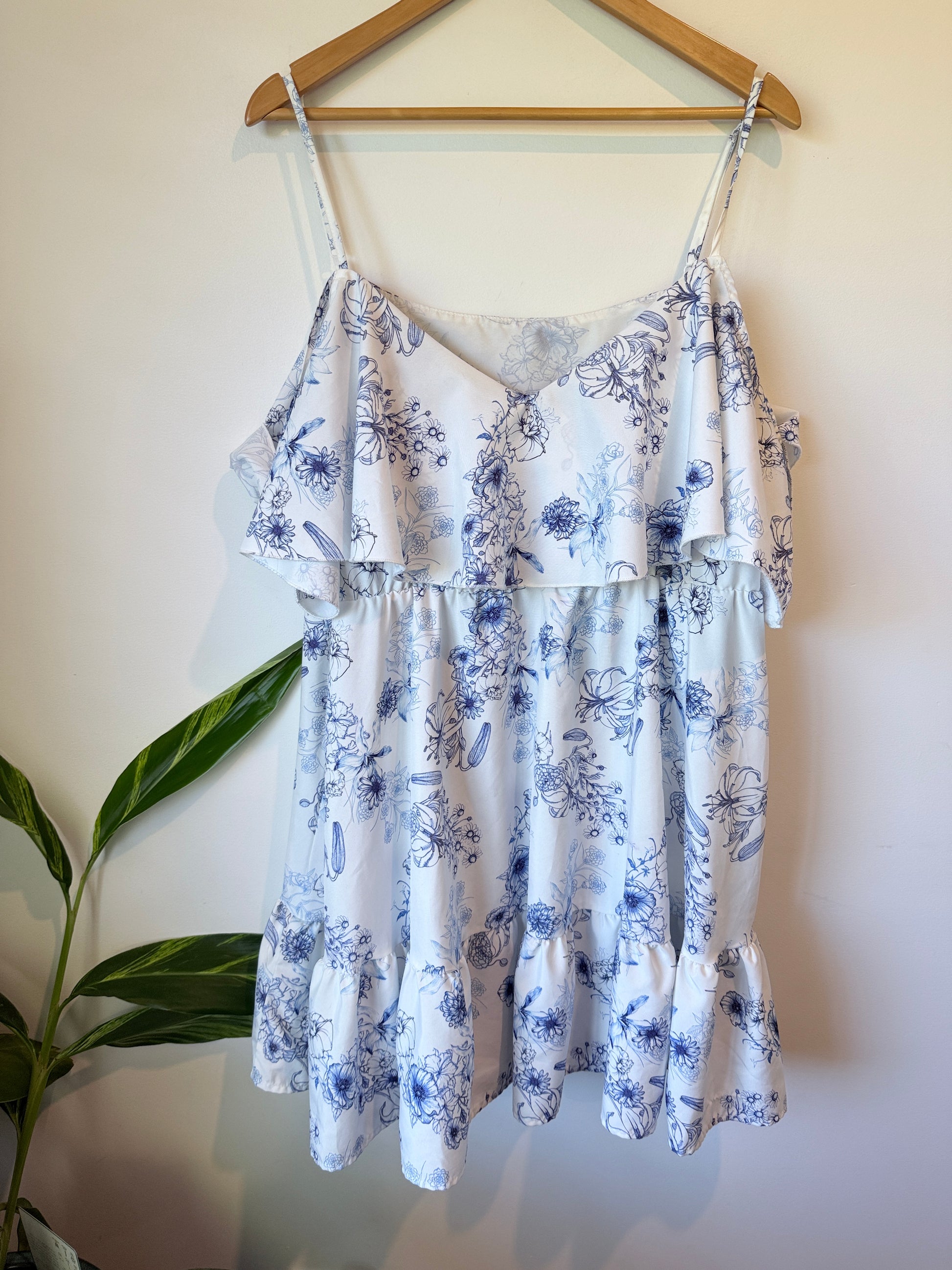 Shein Ruffle Bare Strap Dress Size 4XL
