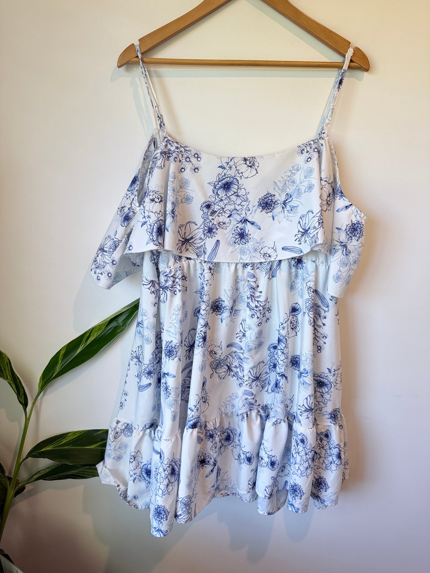 Shein Ruffle Bare Strap Dress Size 4XL