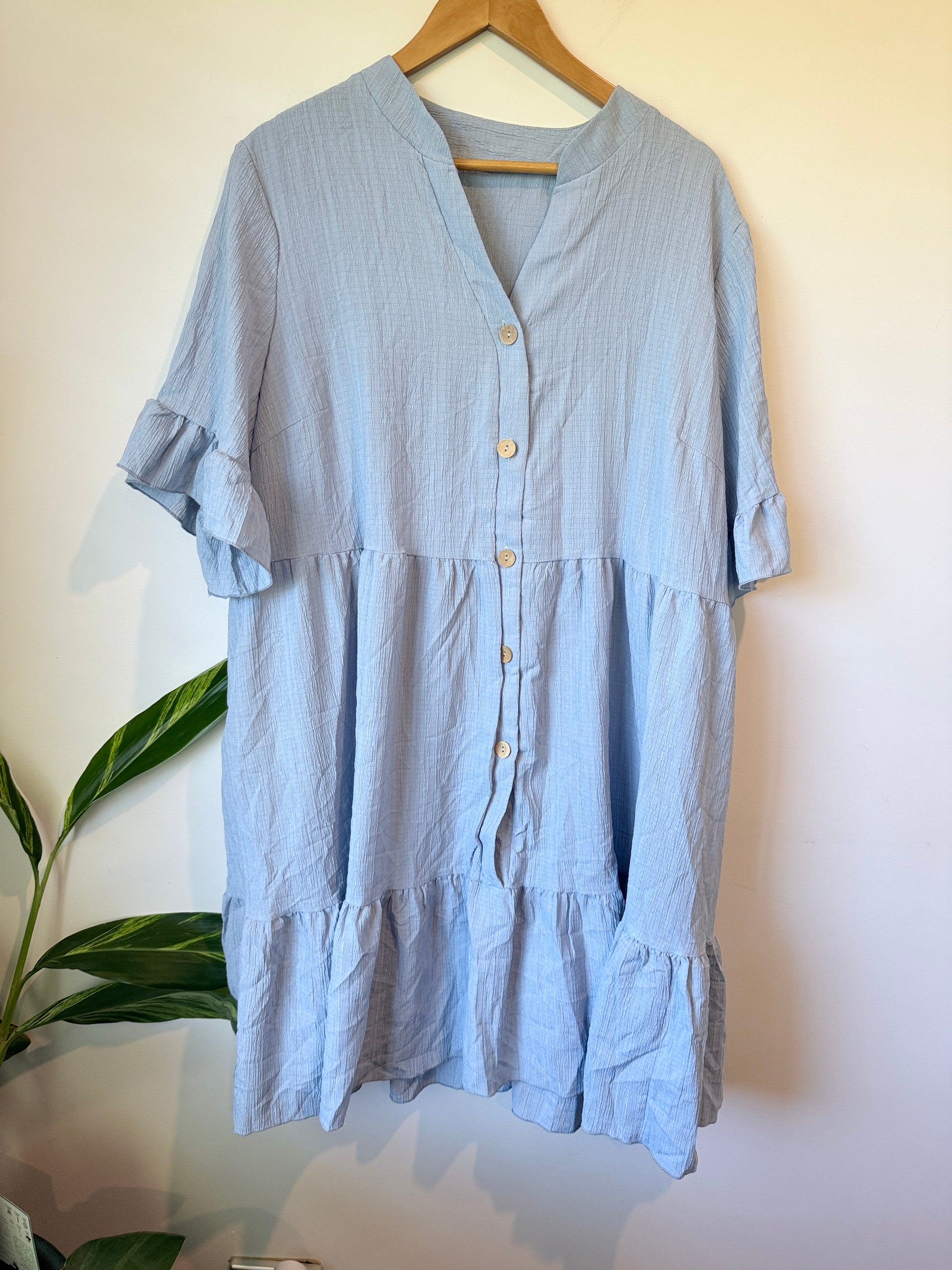 Brand Unknown Tiered Button-down Shirt Dress Size 4XL | U/Arm to U/Arm 61cm