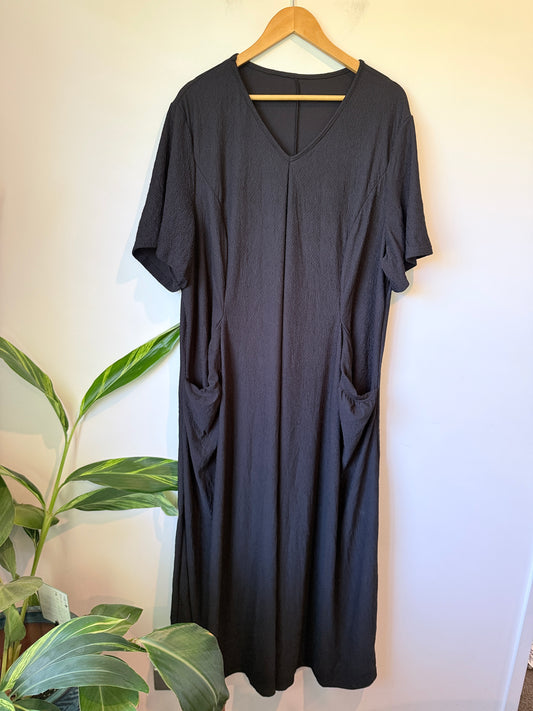 Brand Unknown Short Sleeve Popcorn Midi Dress Size 4XL | U/Arm to U/Arm 68cm