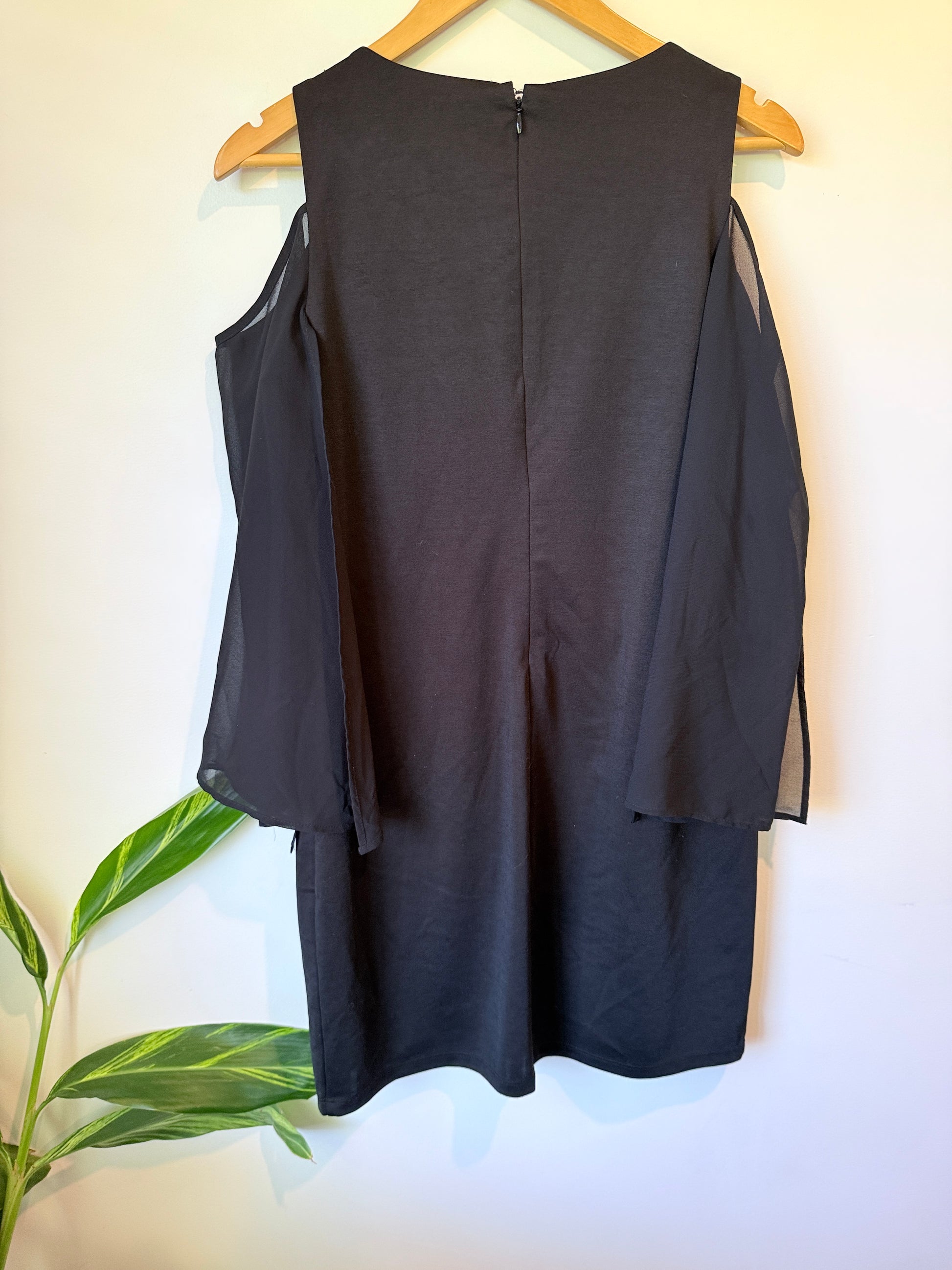 Kazo Cold-shoulder Cocktail Dress Size L