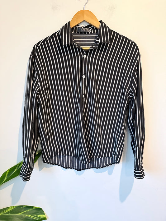 Kim Striped Shirt Size M | U/Arm to U/Arm 53cm