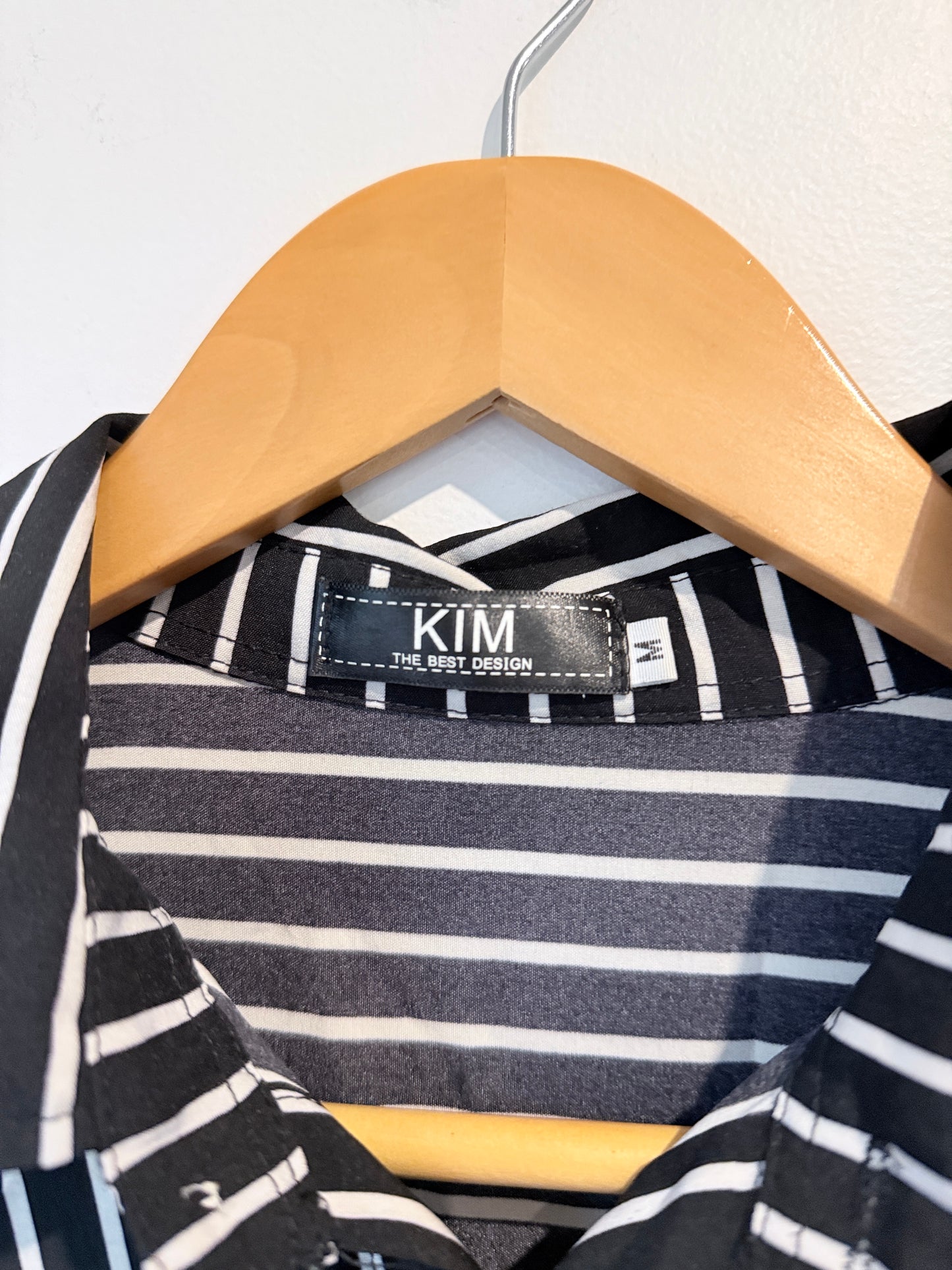 Kim Striped Shirt Size M | U/Arm to U/Arm 53cm