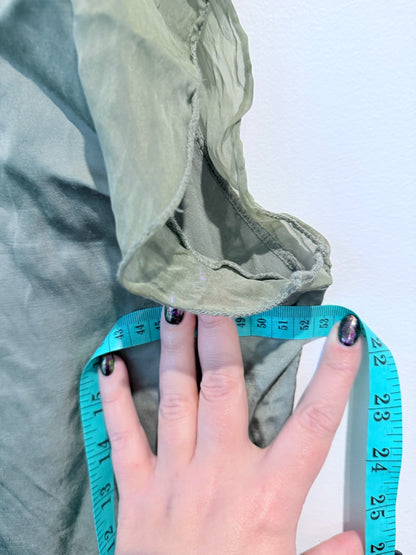 Natacha Relaxed-fit V-neck Top Size U/Arm to U/Arm 53cm