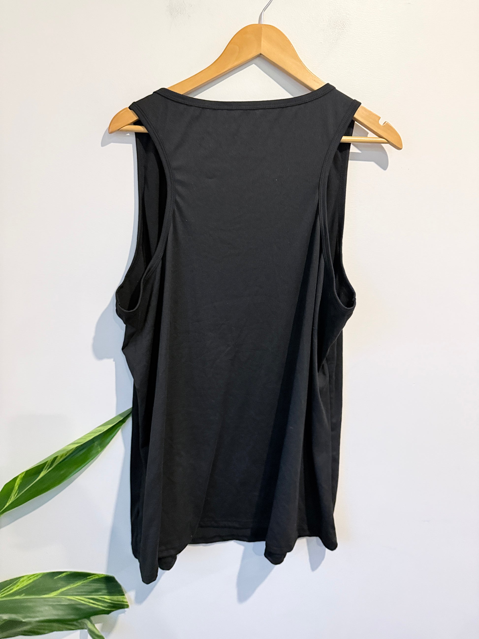Brand Unknown Sleeveless Graphic Tank Top Size 5XL | U/Arm to U/Arm 65cm