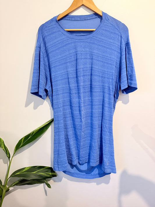 Lululemon Space-dye Performance T-shirt Size U/Arm to U/Arm 54cm