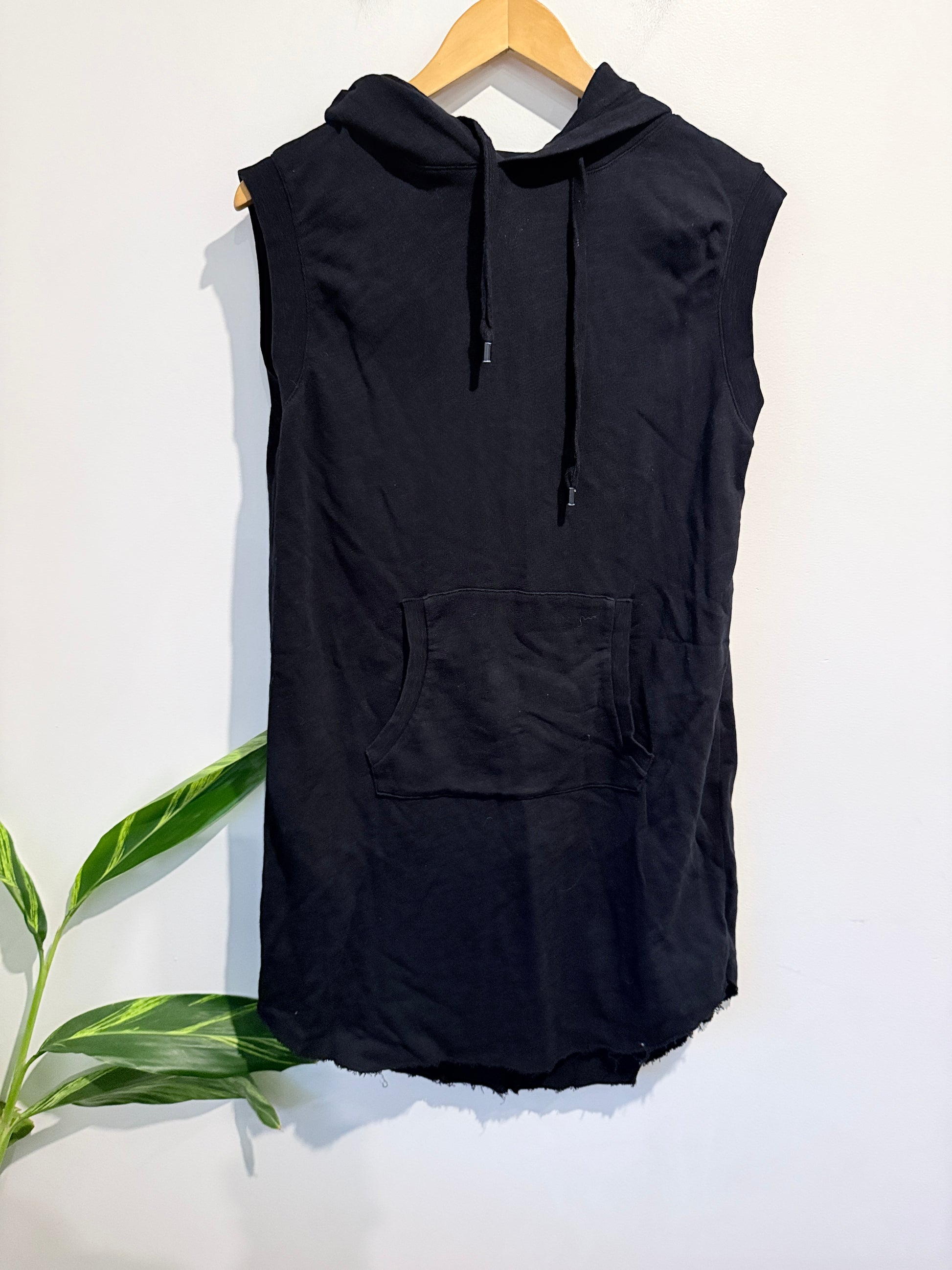 Decjuba Sleeveless Hoodie Dress Size S