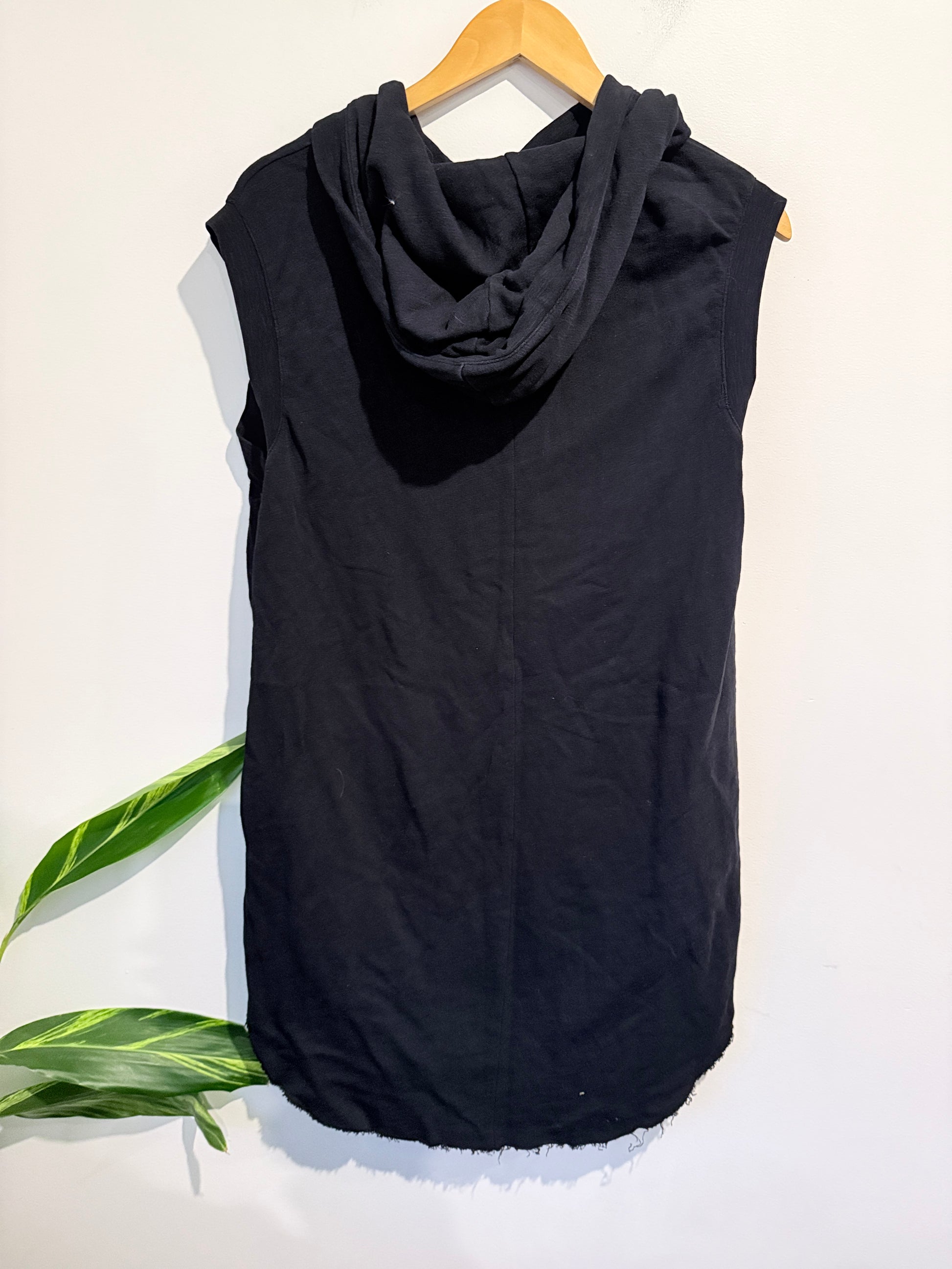 Decjuba Sleeveless Hoodie Dress Size S