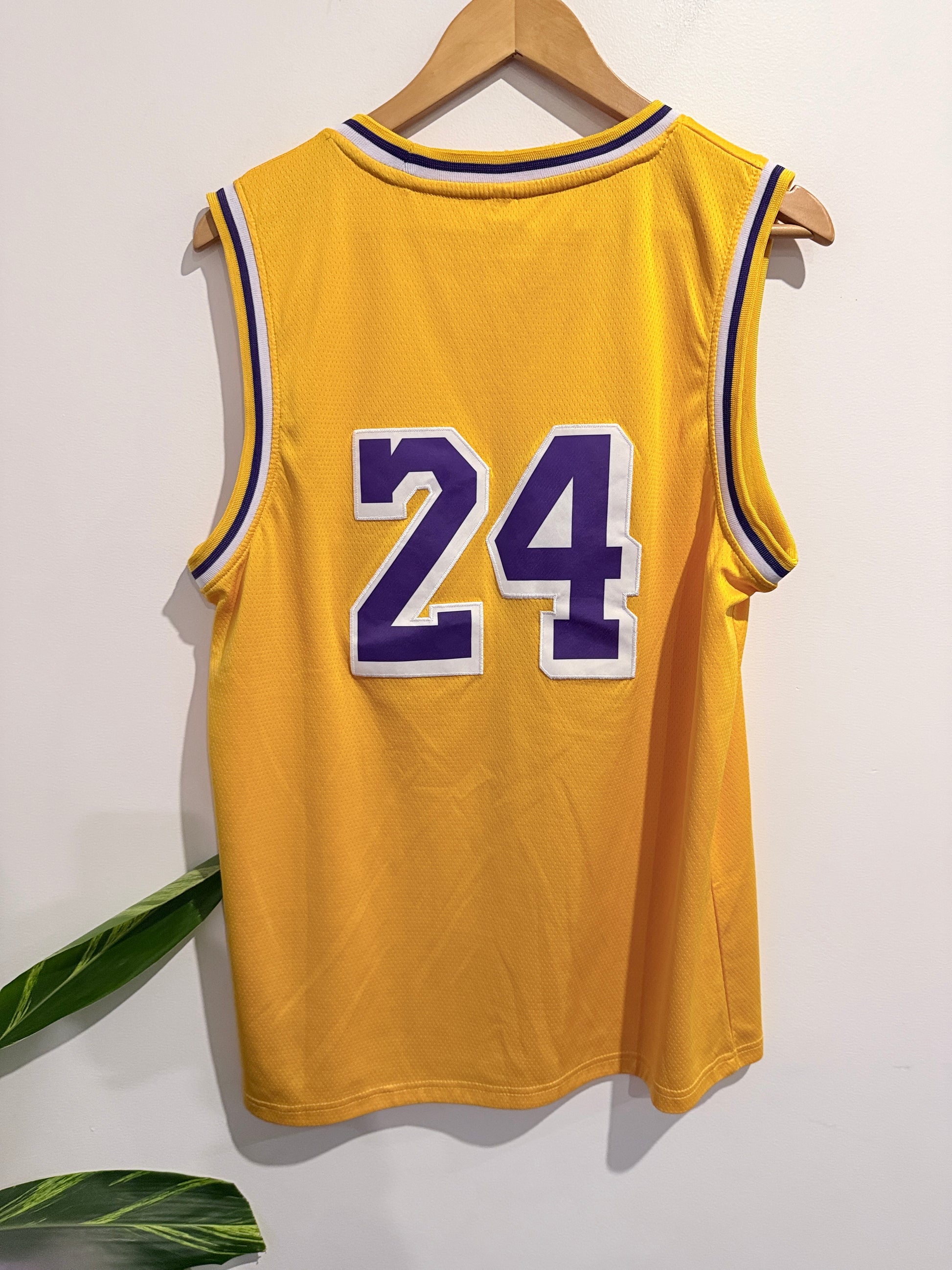 Basketball Jersey Size U/Arm to U/Arm 58cm