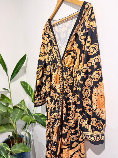 Brand Unknown Long-sleeve Baroque Maxi Dress Size U/Arm to U/Arm 48cm