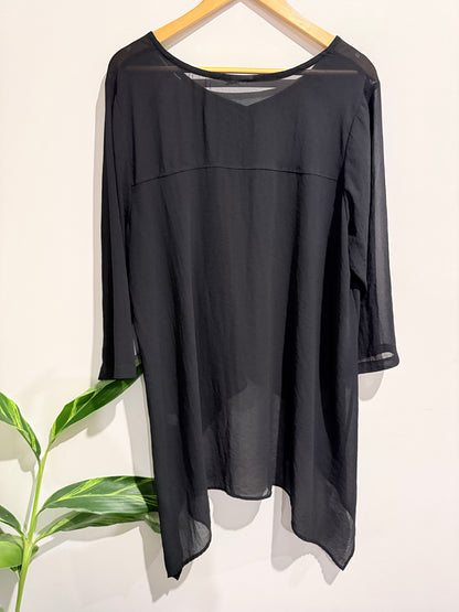 Brand Unknown Asymmetric Hem Top
