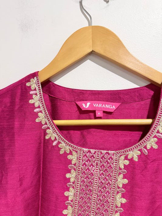 Varanga Silk Blend Embroidered Kurta Size XL | U/Arm to U/Arm 53cm