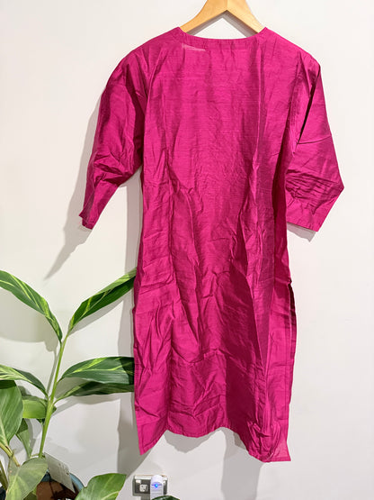 Varanga Silk Blend Embroidered Kurta Size XL | U/Arm to U/Arm 53cm