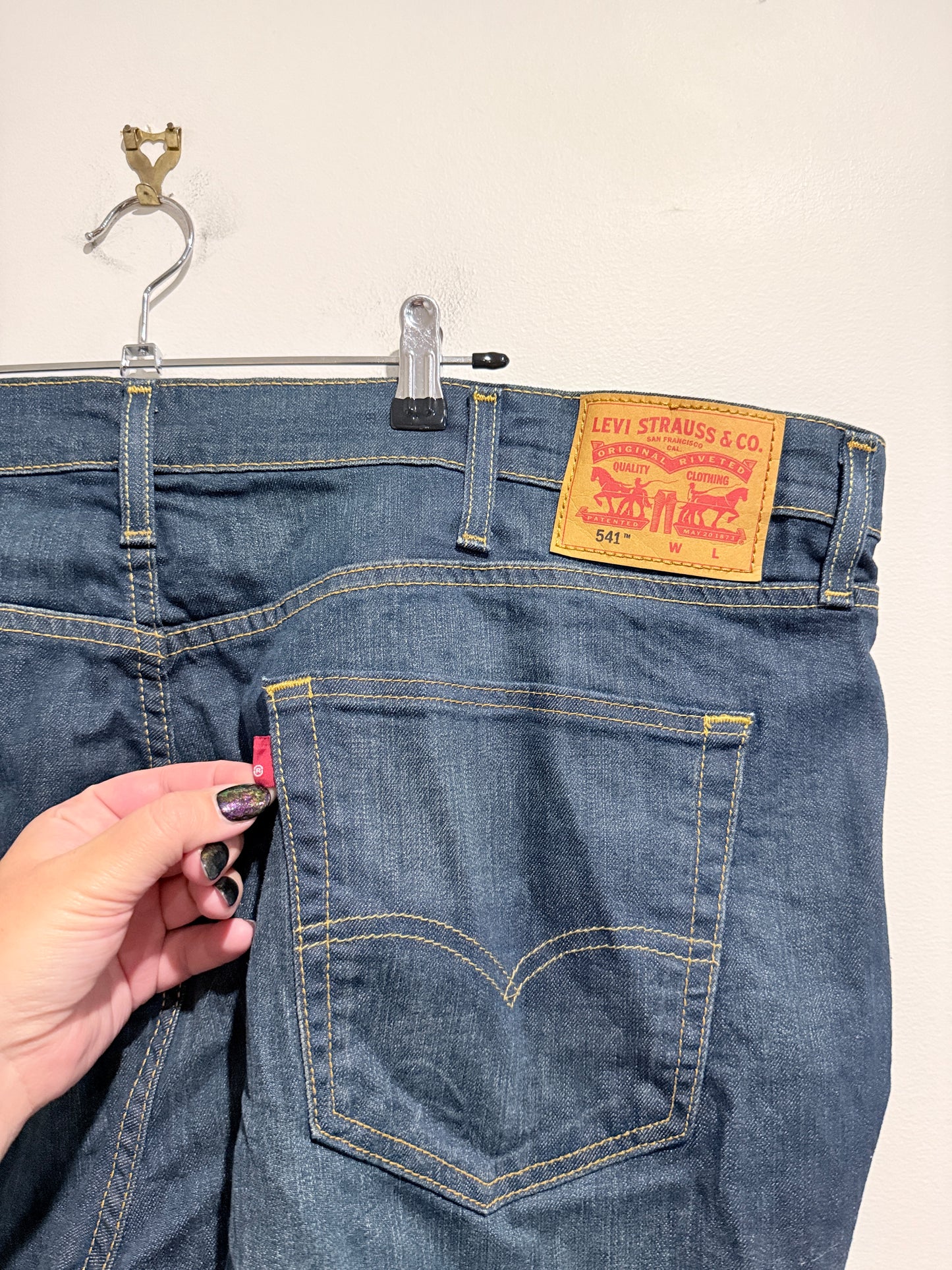 Levis BNWT Denim Jeans Size W: 102cm | L: 97cm