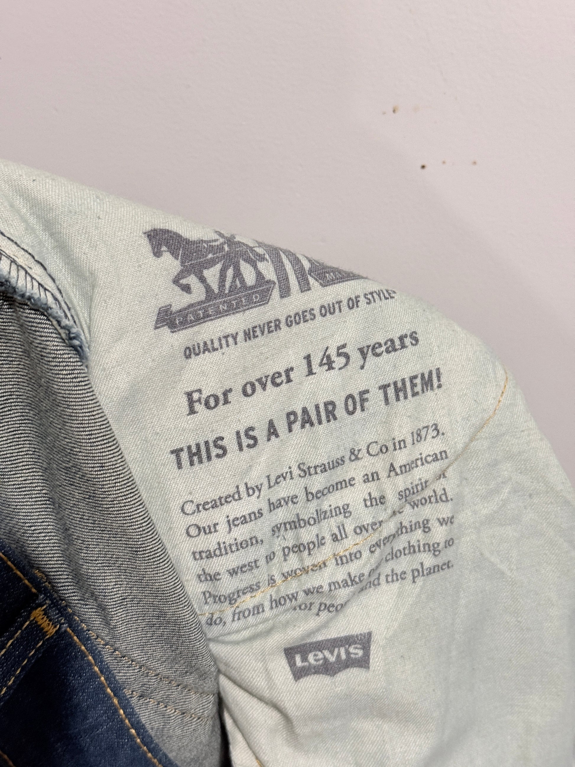 Levis BNWT Denim Jeans Size W: 102cm | L: 97cm