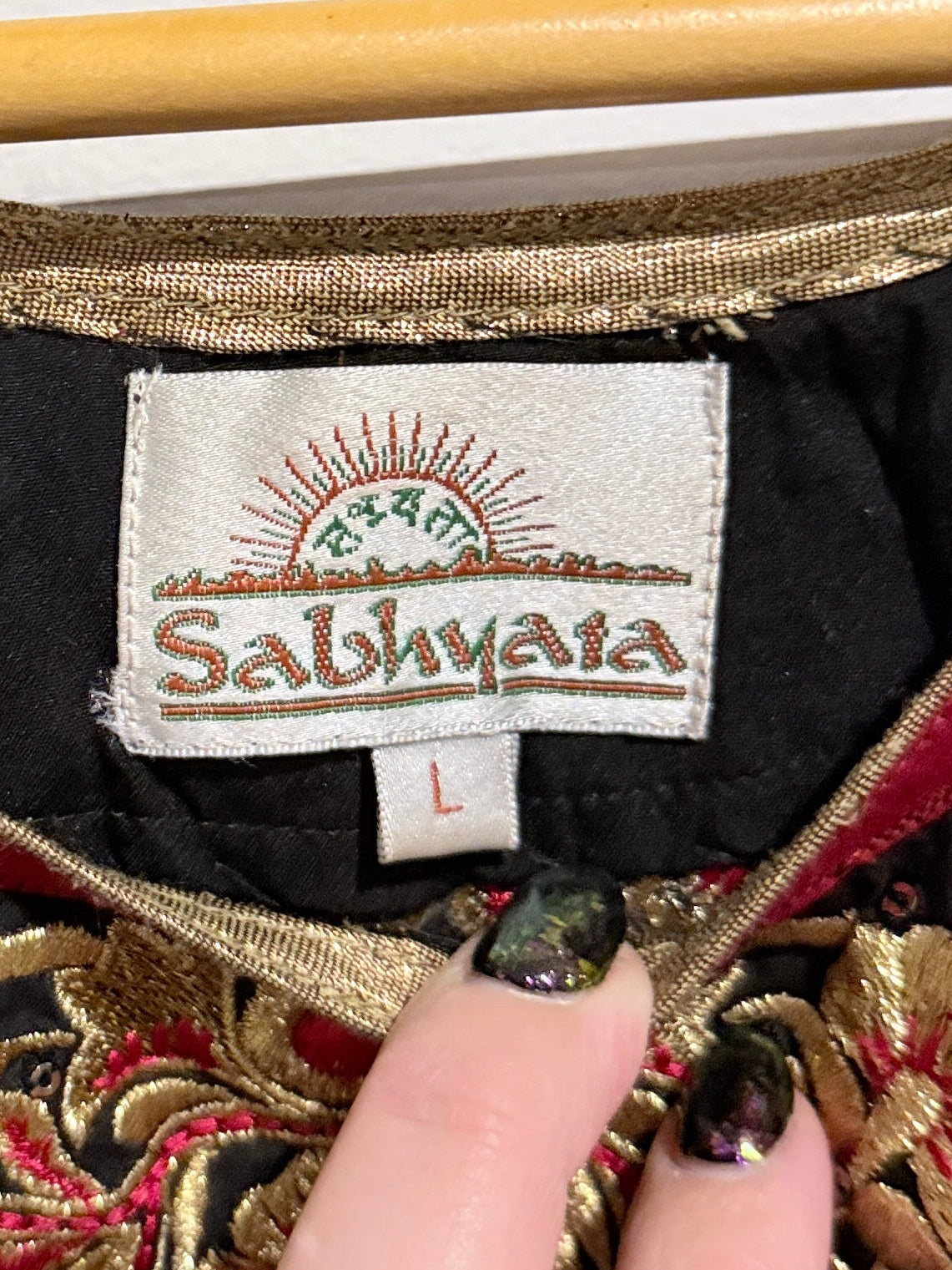 Sabhyata Patterned Nightgown Size L | U/Arm to U/Arm 51cm