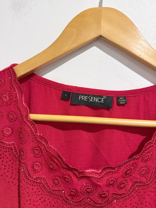 Presence Tunic Top Size L | U/Arm to U/Arm 52cm