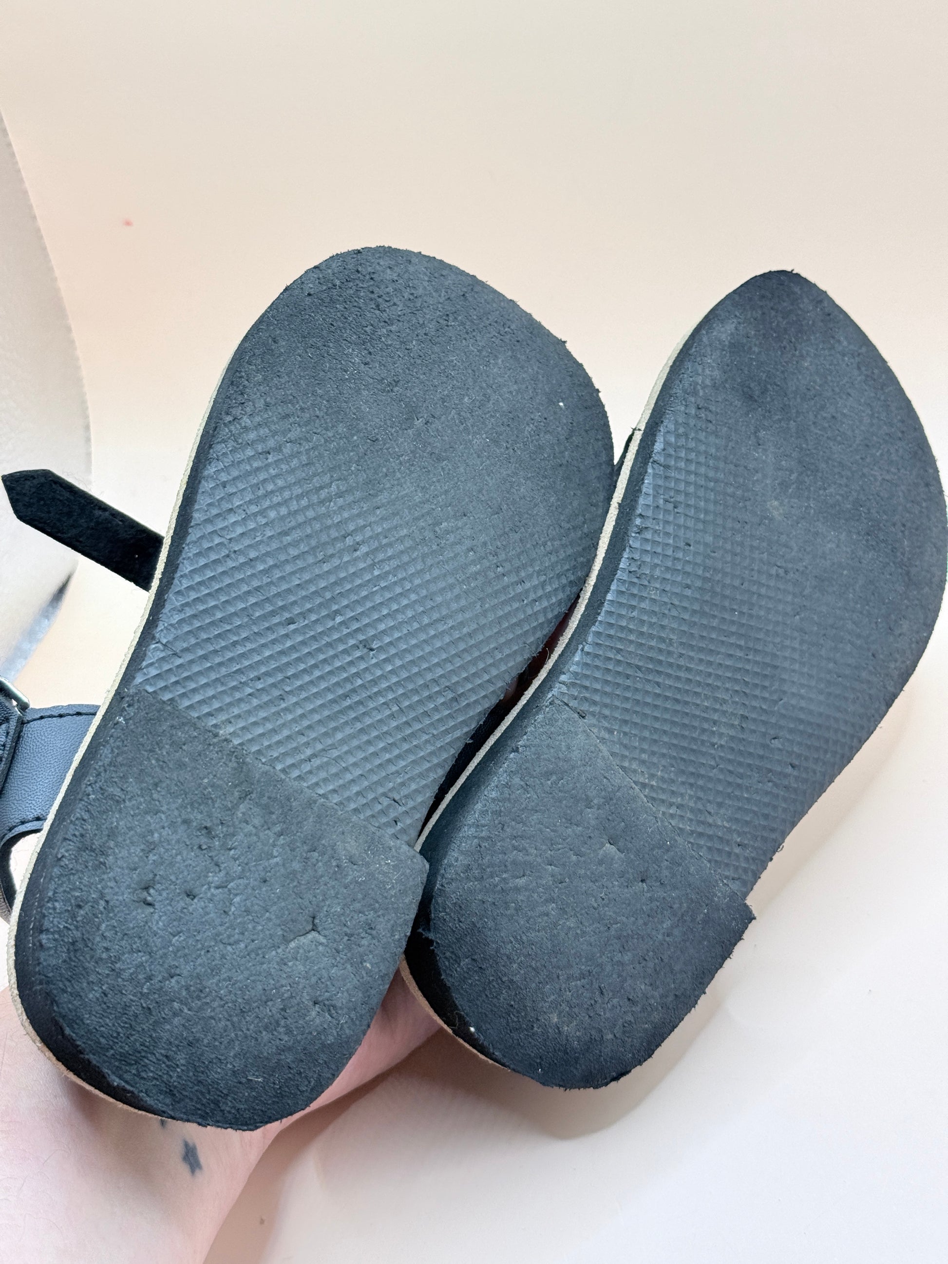 Kids Black Buckle Sandals – Size 12