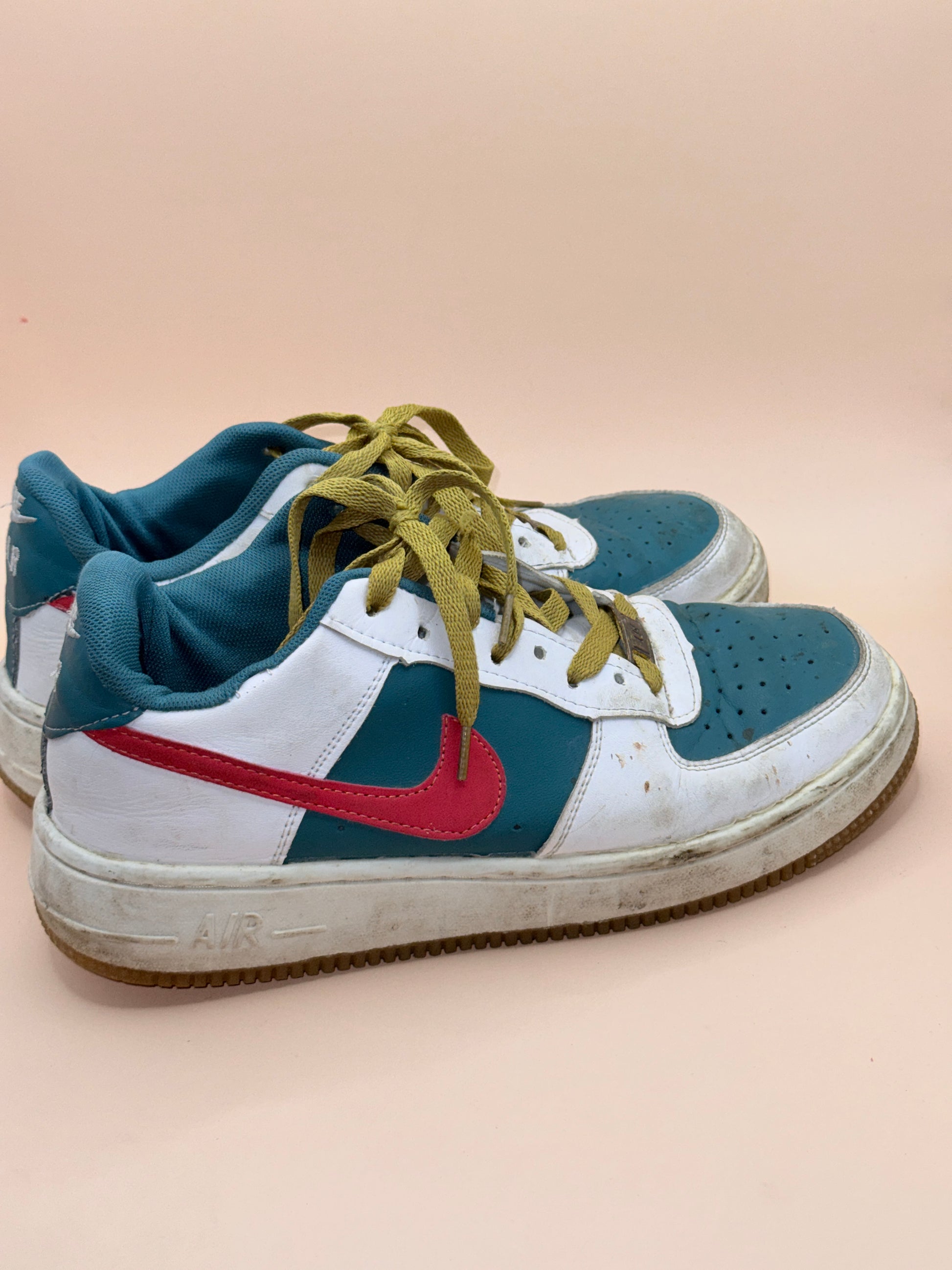 Nike Air Force 1 Low – Teal/Pink Colourway – US 9.5 / EU 41