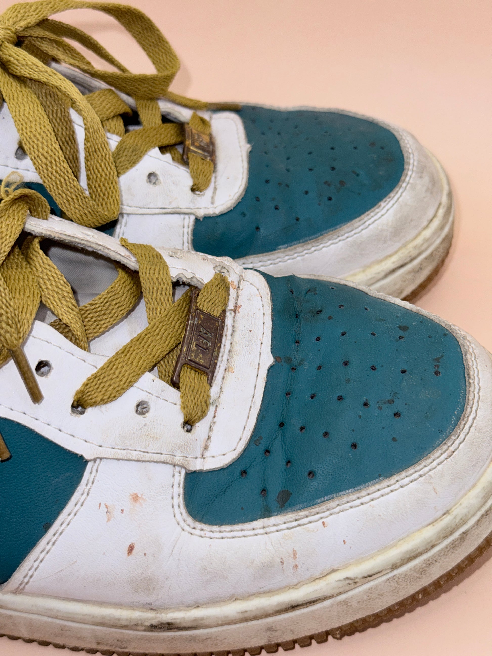 Nike Air Force 1 Low – Teal/Pink Colourway – US 9.5 / EU 41