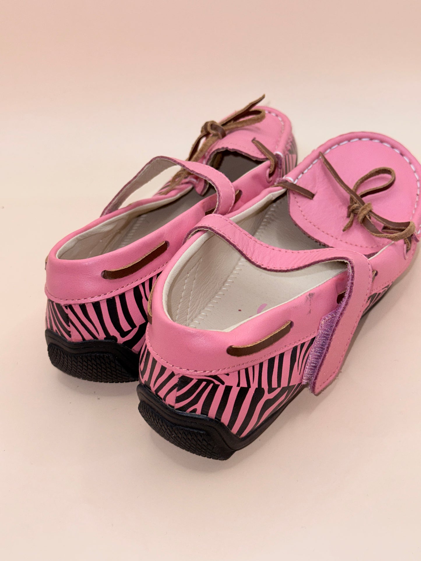 DICA.T’S Pink Zebra Mary Jane Flats – Girls Size 37