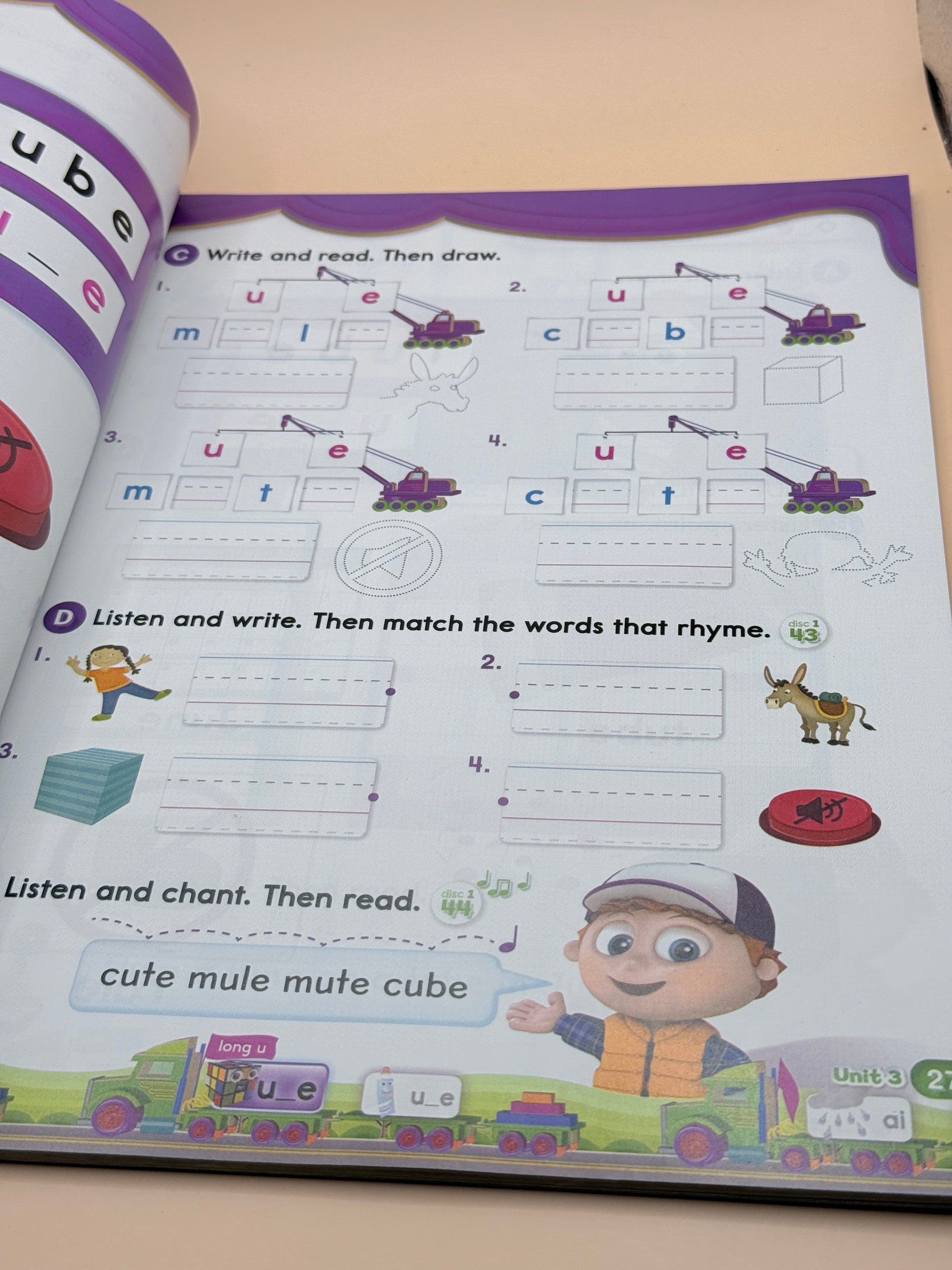 Oxford Phonics World 3: Long Vowels