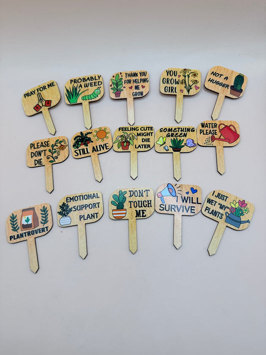 15x Funny Wooden Plant Markers Set