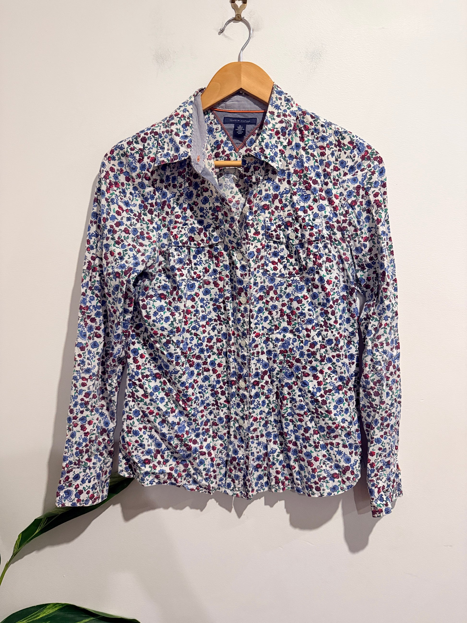 Tommy Hilfiger Floral Button-down Blouse Size M