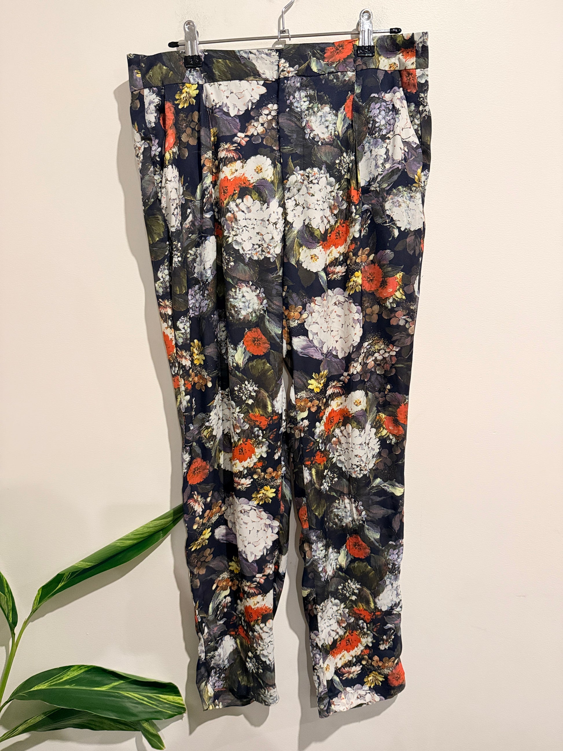 Multicoloured Floral Skinny Trousers Size Waist 80cm