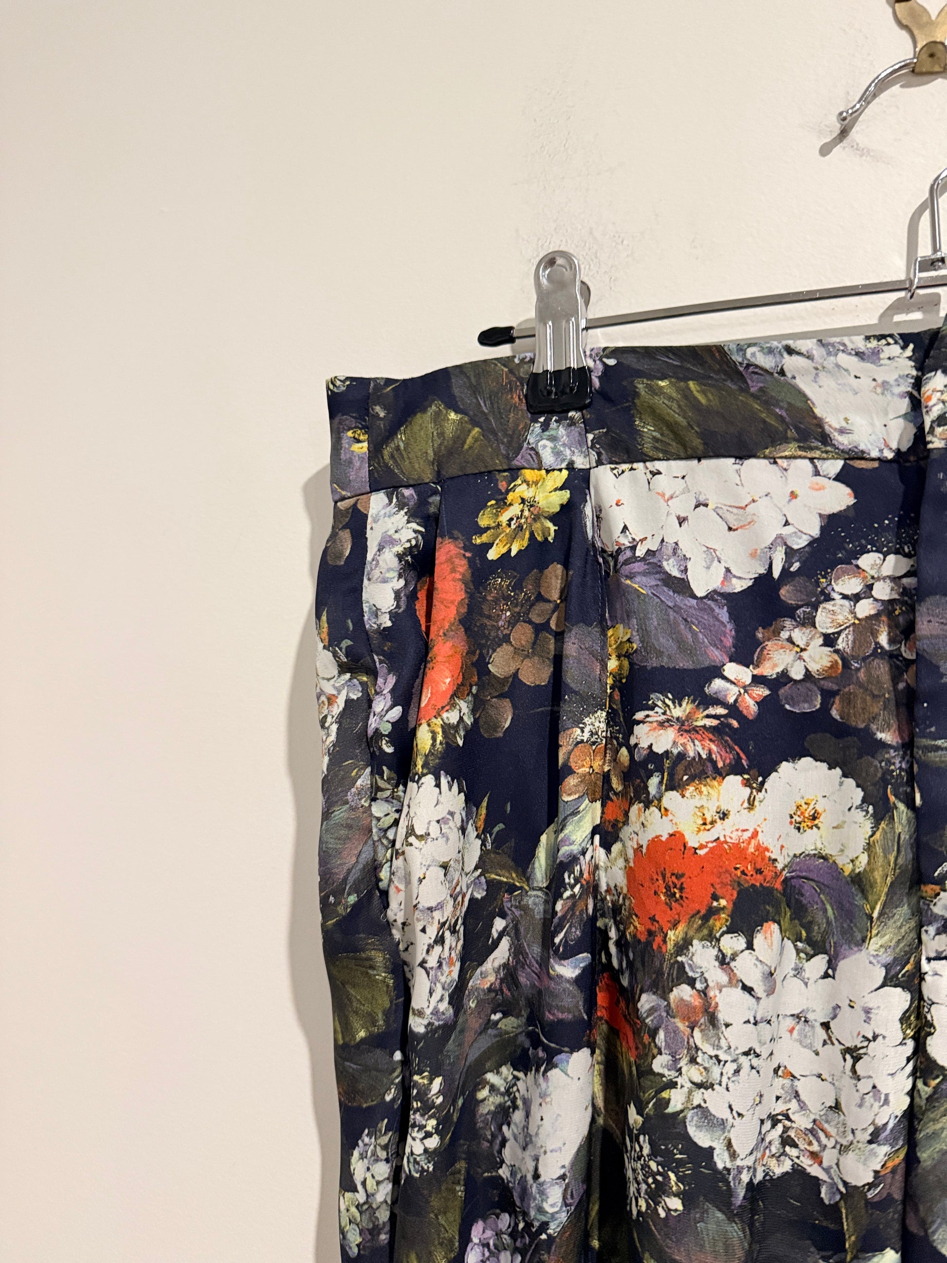 Multicoloured Floral Skinny Trousers Size Waist 80cm