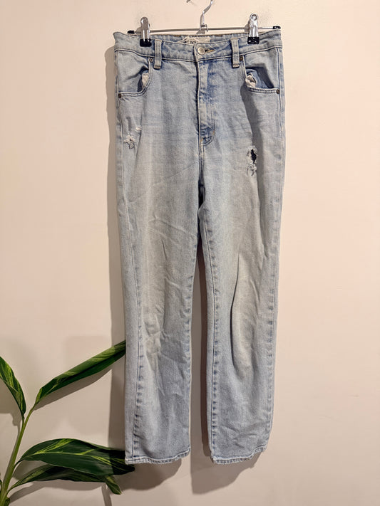 Rollas Light-wash Distressed Jeans Size 26R/8R